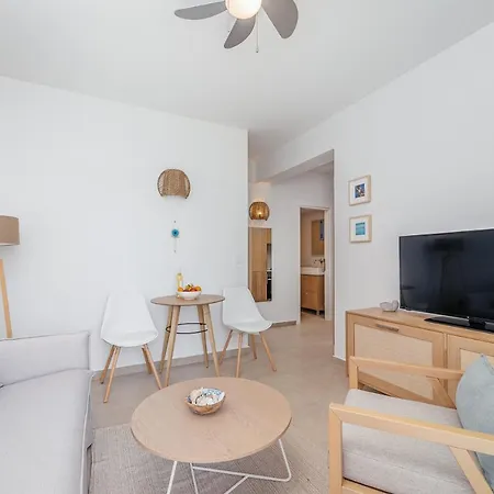 Greek House Complex A4 شقة نيدري